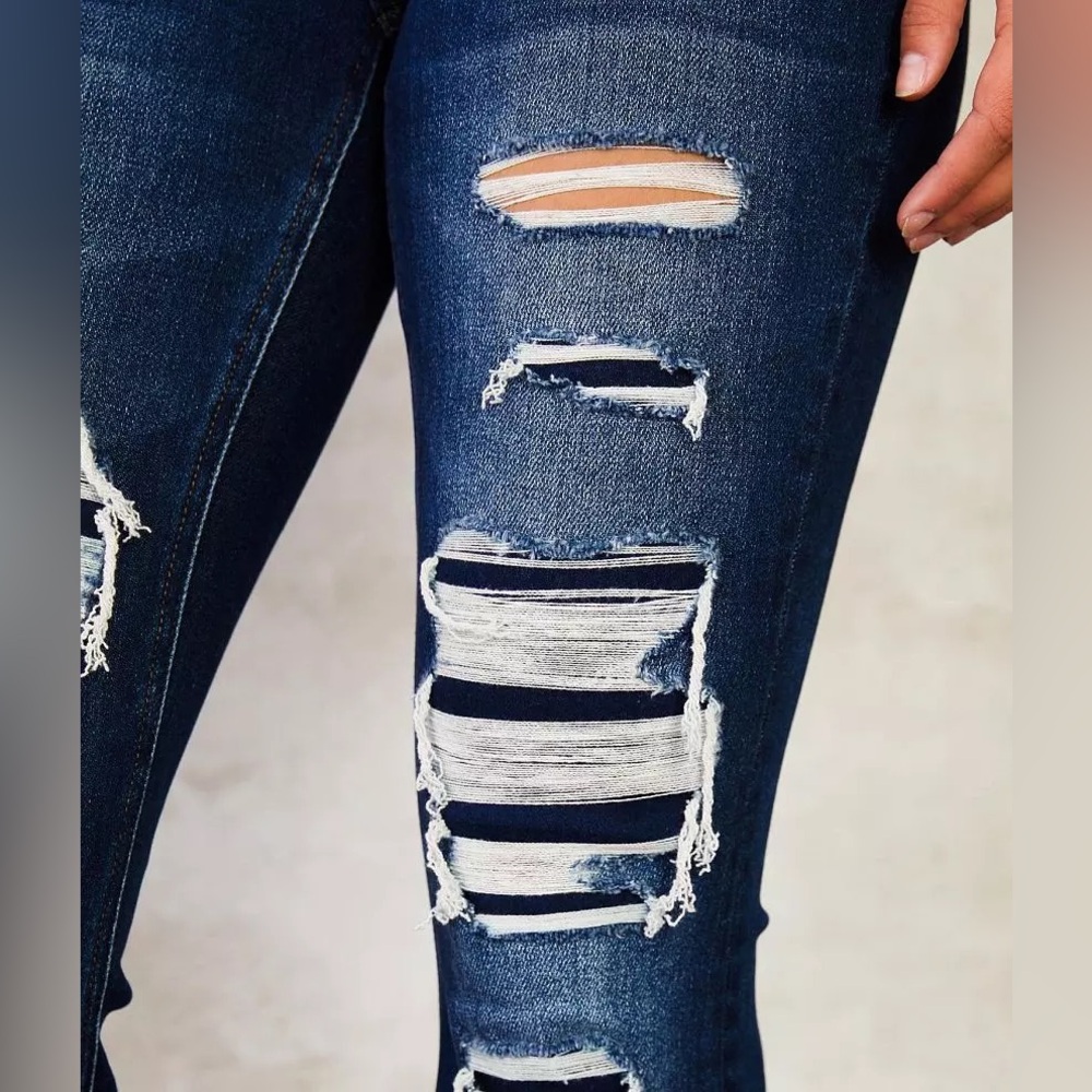 NEW! Bridge by Gly Hudson Mid-Rise Super Flare Jean - Picture 7 of 8